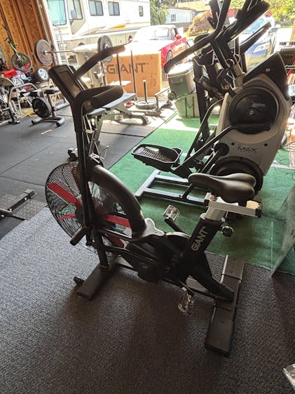 Fashion giant stationary bike