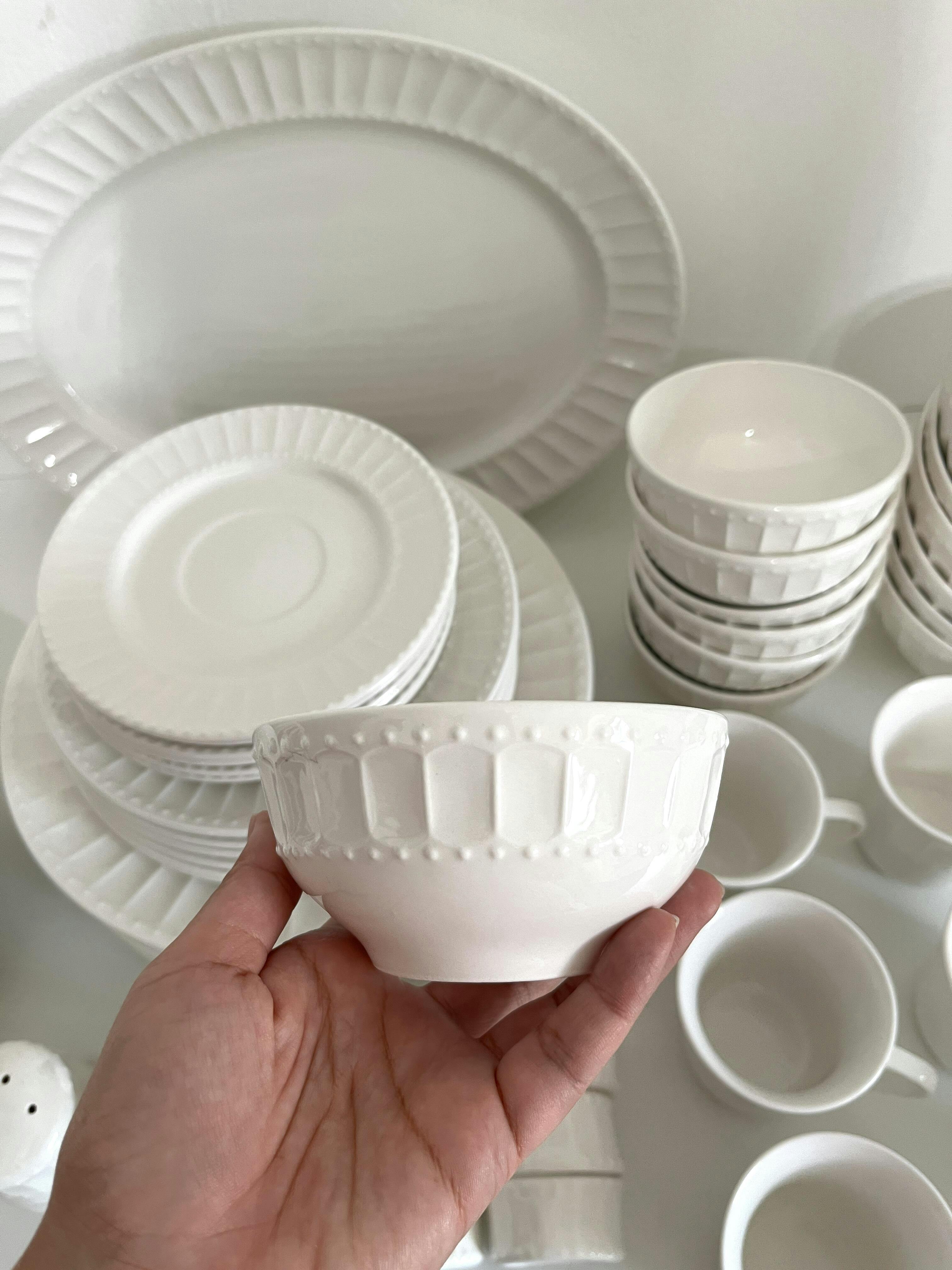 Gibson Home Regalia 46Piece Dinnerware and Serveware Set