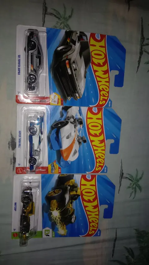 Hot Wheels 82 Toyota Supra, Super Twin Mill & Wattzup