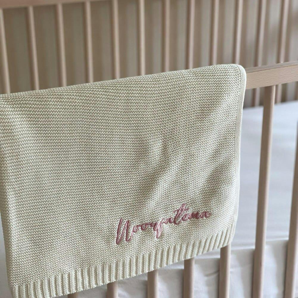 Personalized Baby Blanket - Custom Embroidery for Newborns & Toddlers