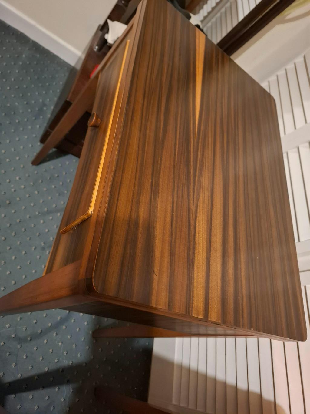 Gilboys 'pure gold' Clear Beeswax Furniture Polish