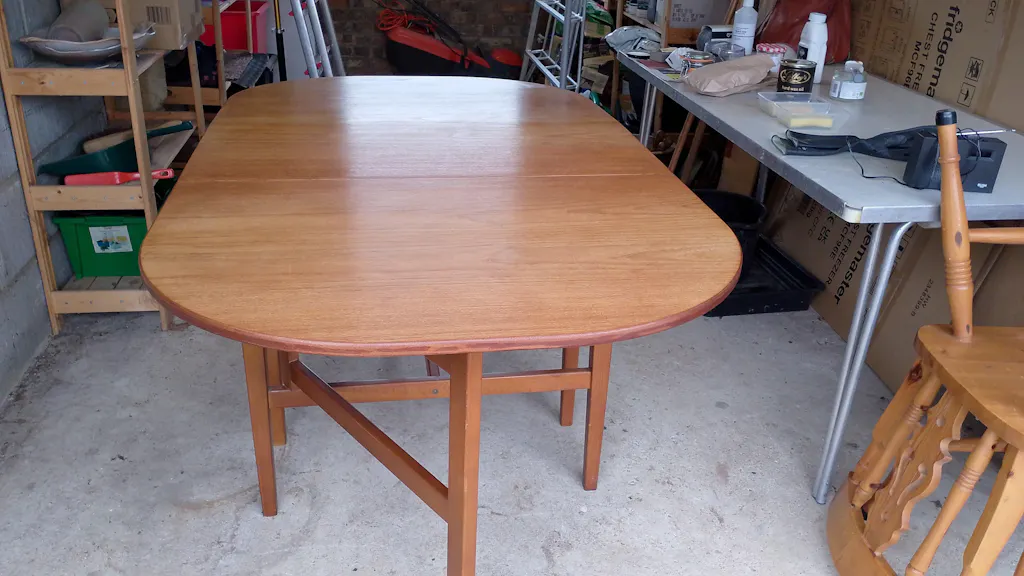 Gilboys Mid-Century Teak Furniture Polish 'rose gold'