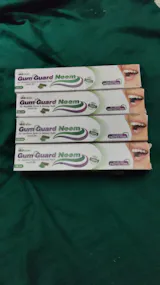 Gum Guard neem for Healthier Gums & Shining Teeth (Tooth Paste) Pack of 4