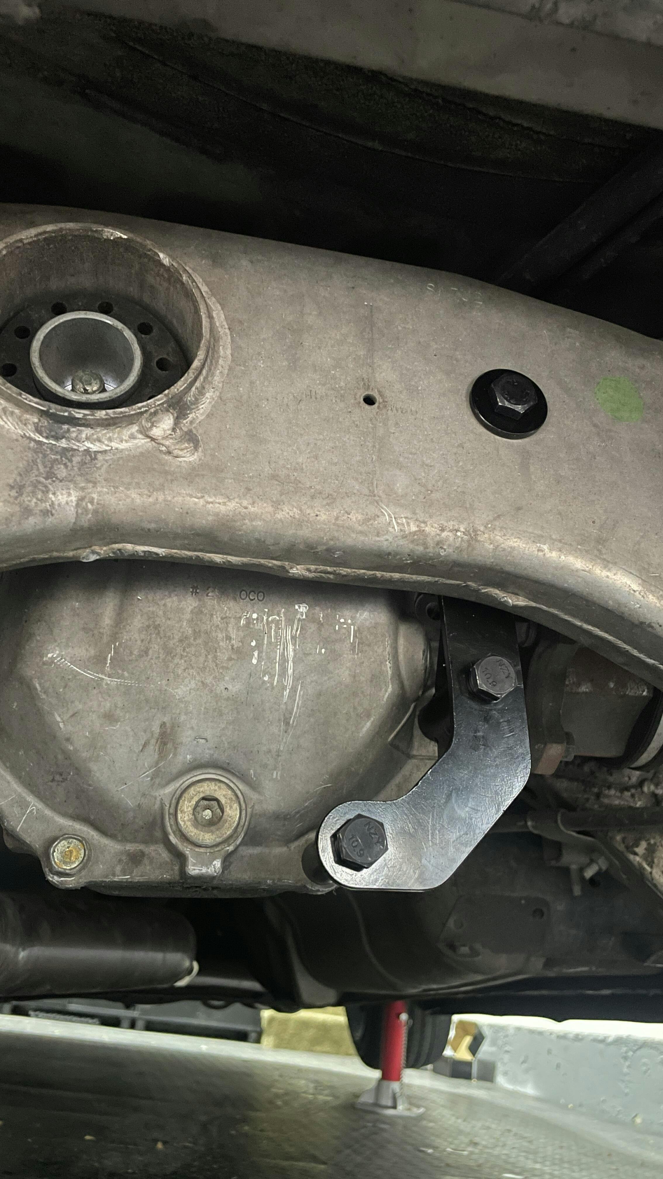 Z33 350z/V35 デフブレース