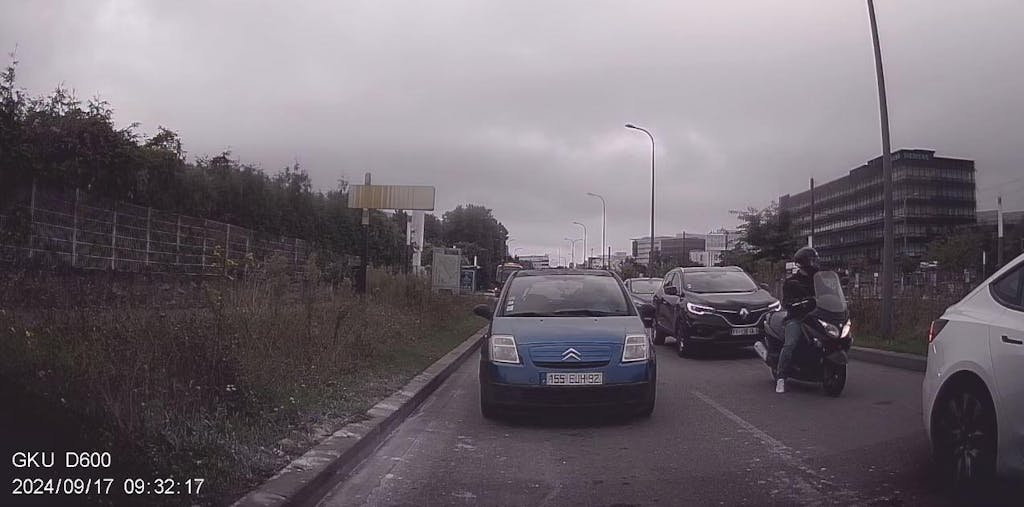 GKU D600 4K/2.5K WiFi Dash Cam