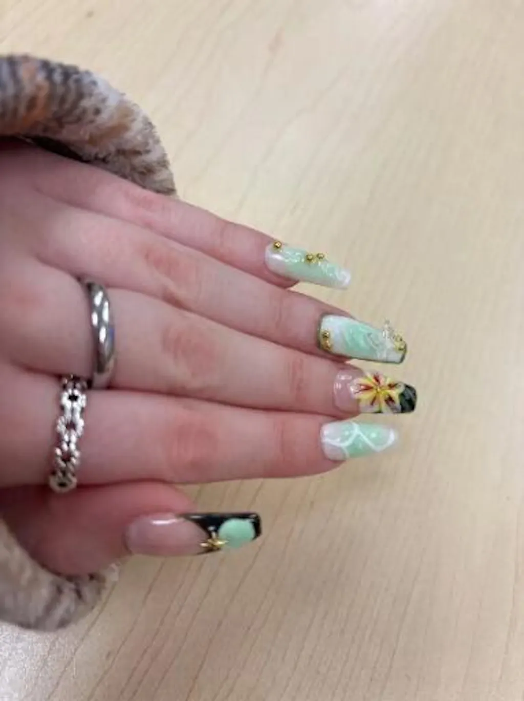 Mint Reverie – Mint Garden 3D Floral Press-On Nails