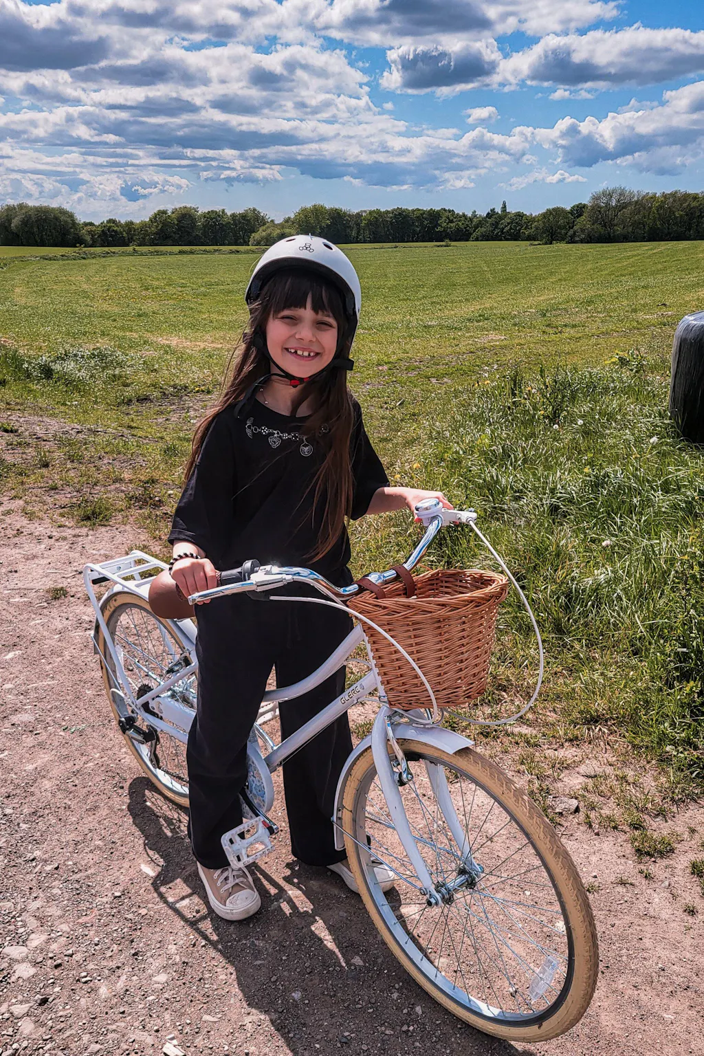 Glerc 24 Inch Beach Cruiser Hybrid Kids Bike (with Rear Rack) - Missy