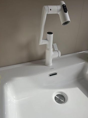 Gleton | Robotic Arm Basin Faucet with Temperature Display - GLF2418