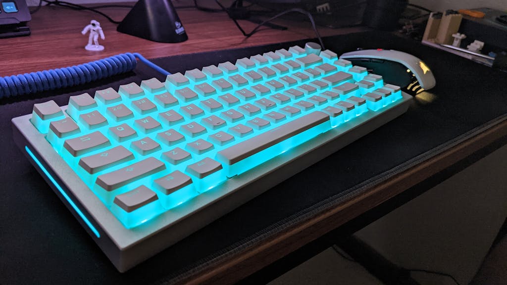 Glorious Aura Keycaps v2