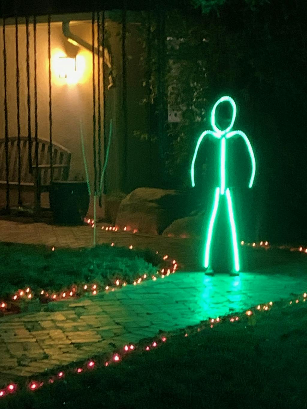 Kid's LED stickman costume by Glowy Zoey