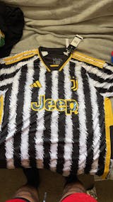 Juventus 23/24 Home Jersey