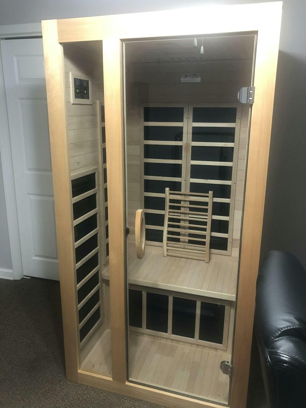 Golden Designs Low EMF 1-Person Dynamic "Gracia" Infrared Sauna with Hemlock Wood | Model: DYN-6119-01