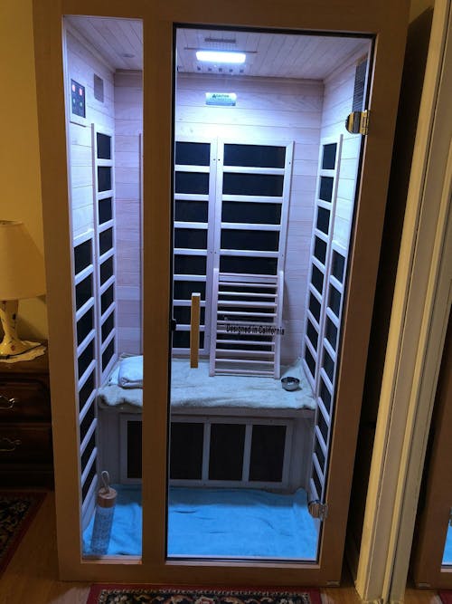 Golden Designs Low EMF 1-Person Dynamic "Gracia" Infrared Sauna with Hemlock Wood | Model: DYN-6119-01