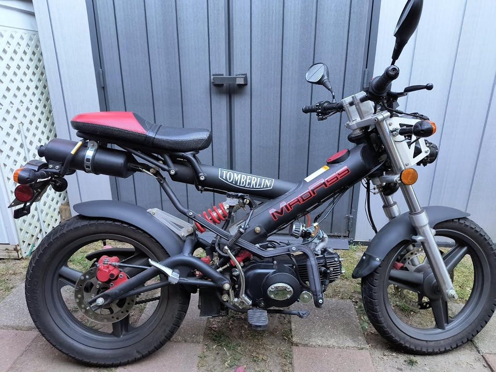 GOOFIT PZ19 Carburetor with Air Filter Carburetor Rebuild Kit Replacement for XR/CRF 50cc 70cc 90cc 110cc 125cc Moped ATV Taotao Sunl Kazuma Red