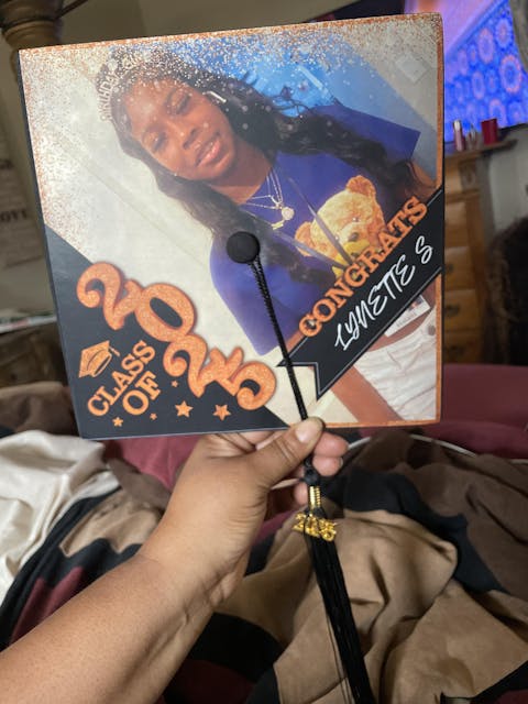 Gliiter Cap Topper Class Of 2026 - Graduation Decoration - Decorations For Grad Cap