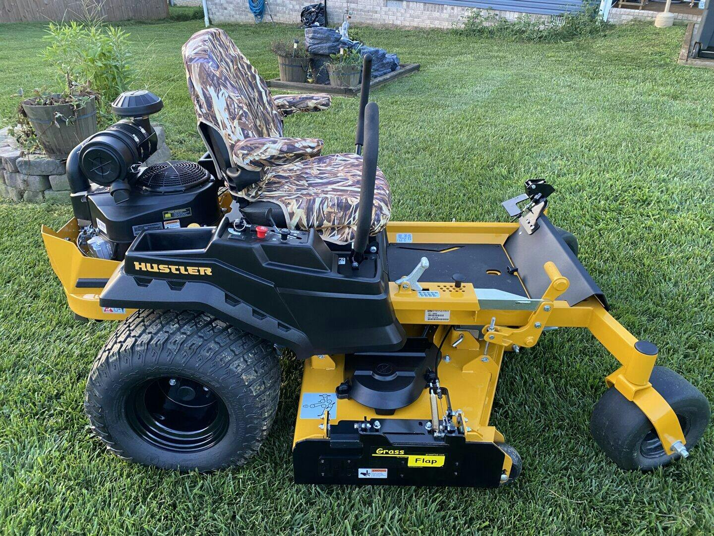41P50-5L-A14 GrassFlap® brand chute blocker with 5L Pedal Includes No-