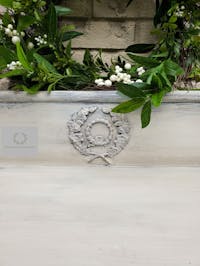 Redesign Mould - Laurel Wreath