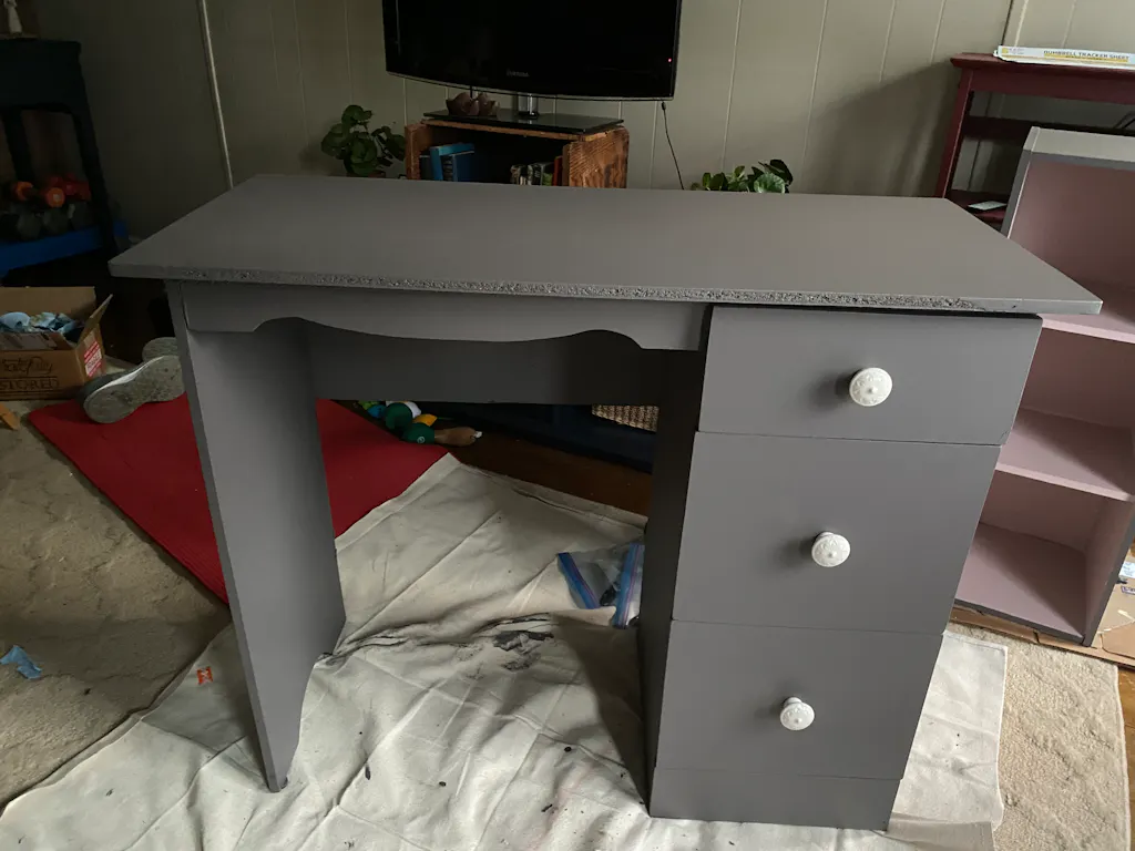 Hazelwood Fusion Mineral Paint Gratefully Restored