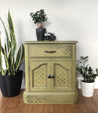 Holy Guacamole Chalk Mineral Paint - Dixie Belle Paint