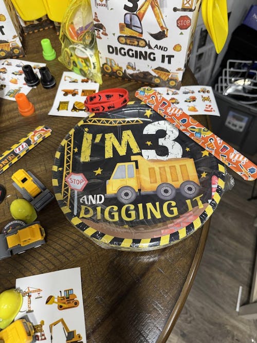 96 Pcs Black Construction 3rd Birthday Party Plates and Napkins