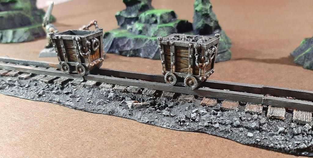 28mm Dwarven 28mm Mine Cart Miniature Terrain — GriffonCo Shoppe LLC