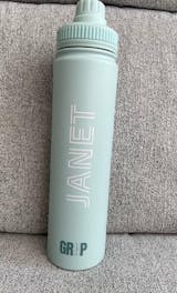 740ml Magnetic Phone Holder Water Bottle | Hands-Free Hydration