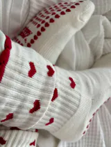 Pilates Socken aus Baumwolle I Ruffle Heart Rot