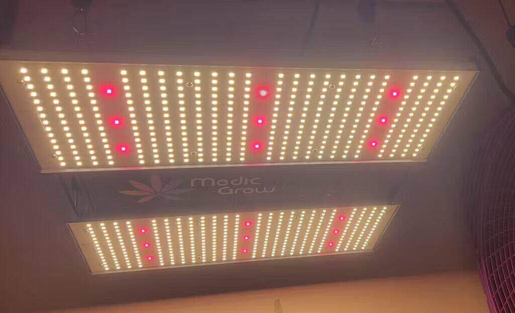 Medic Grow Mini Sun-2 320W Full Cycle LED Grow Light