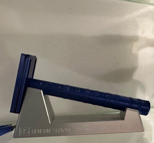Henson Aluminum Safety Razor Stand