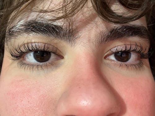 Máscara de Cílios Alonga e Cuida