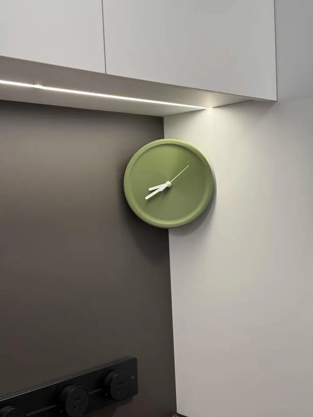 Minimalistic Nordic Analog Silent Wall Corner Clock