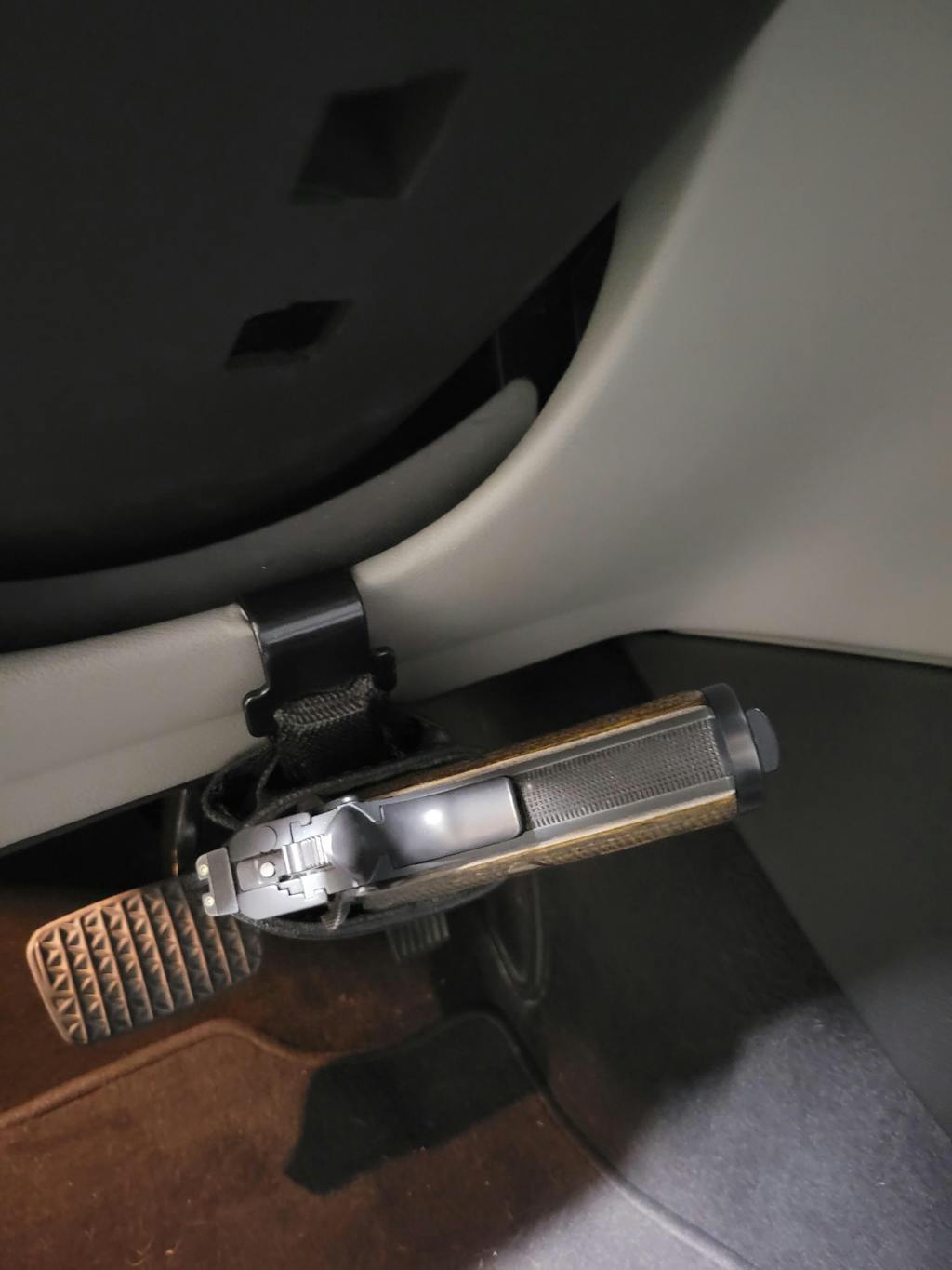 Steering Wheel Column Holster Mount Gun Goddess