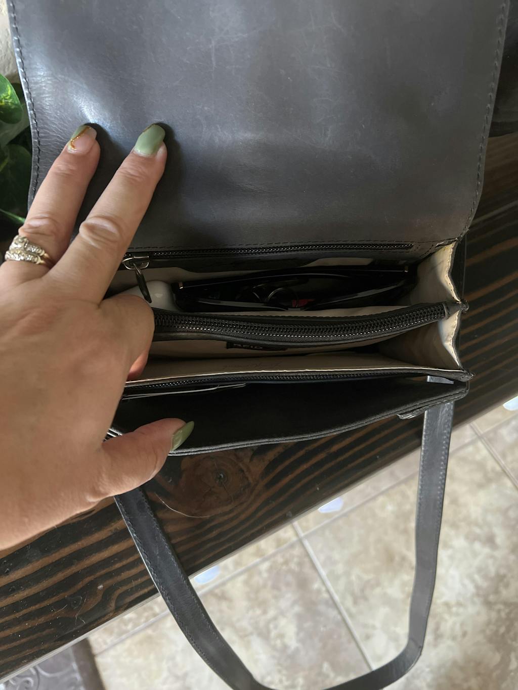 Leather Concealed-Carry Organizer | Jolene Purse | Gun Goddess ...