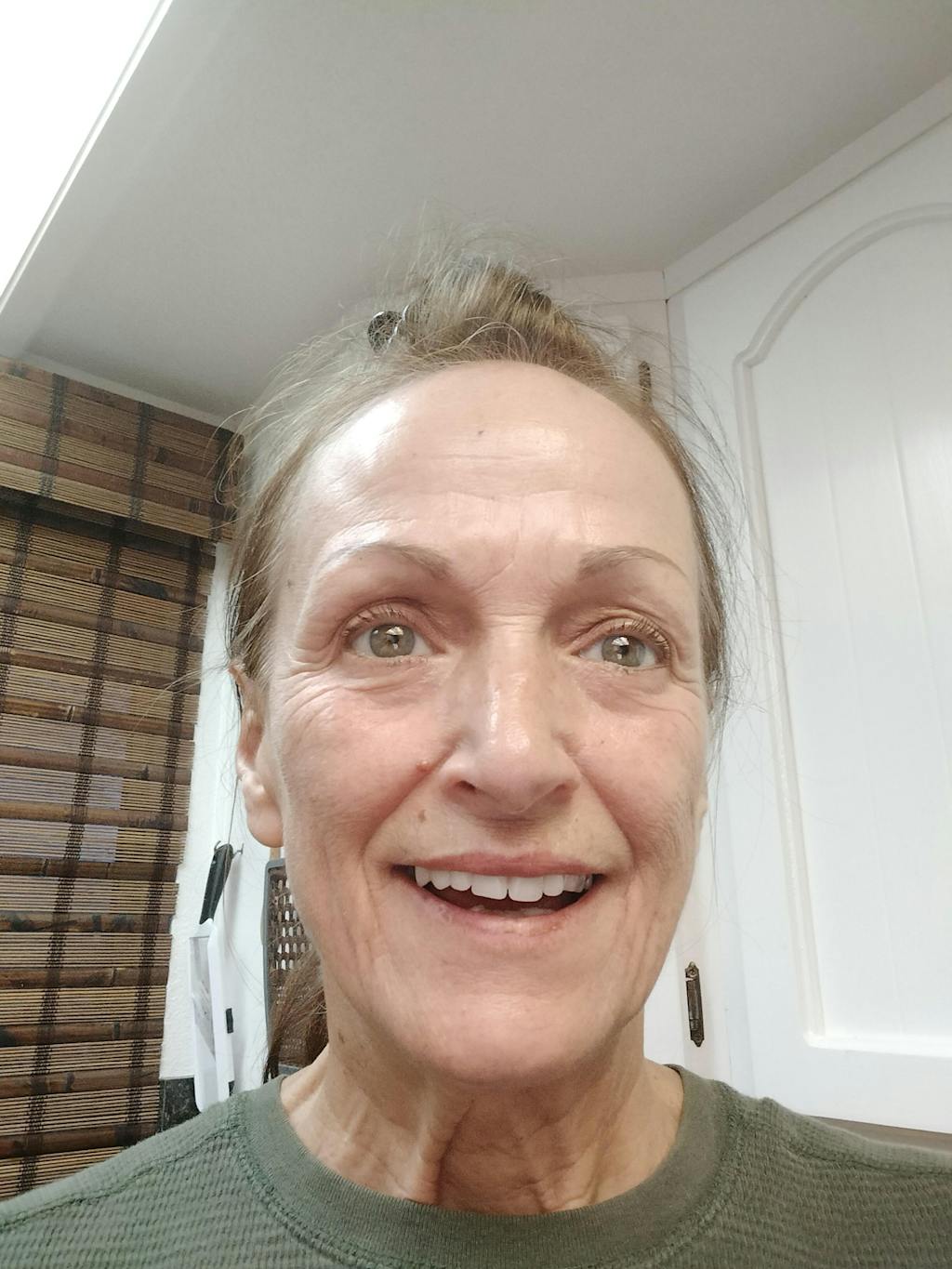 Snail Mucin 98 Power Bomb Essence