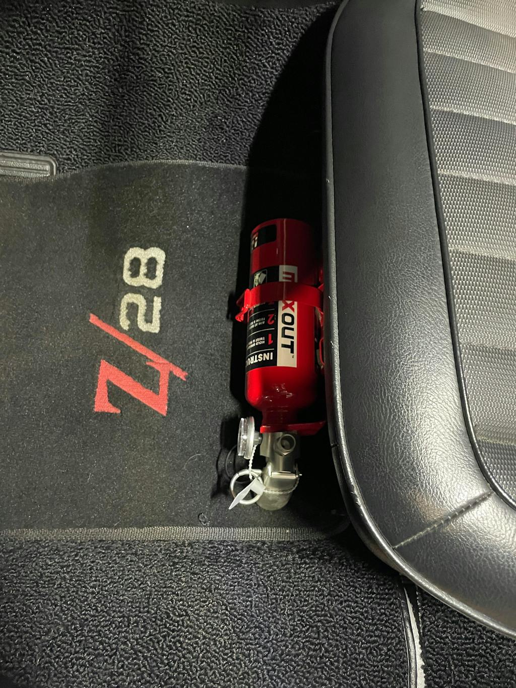 SM01BK - Fire Extinguisher Seat Mount