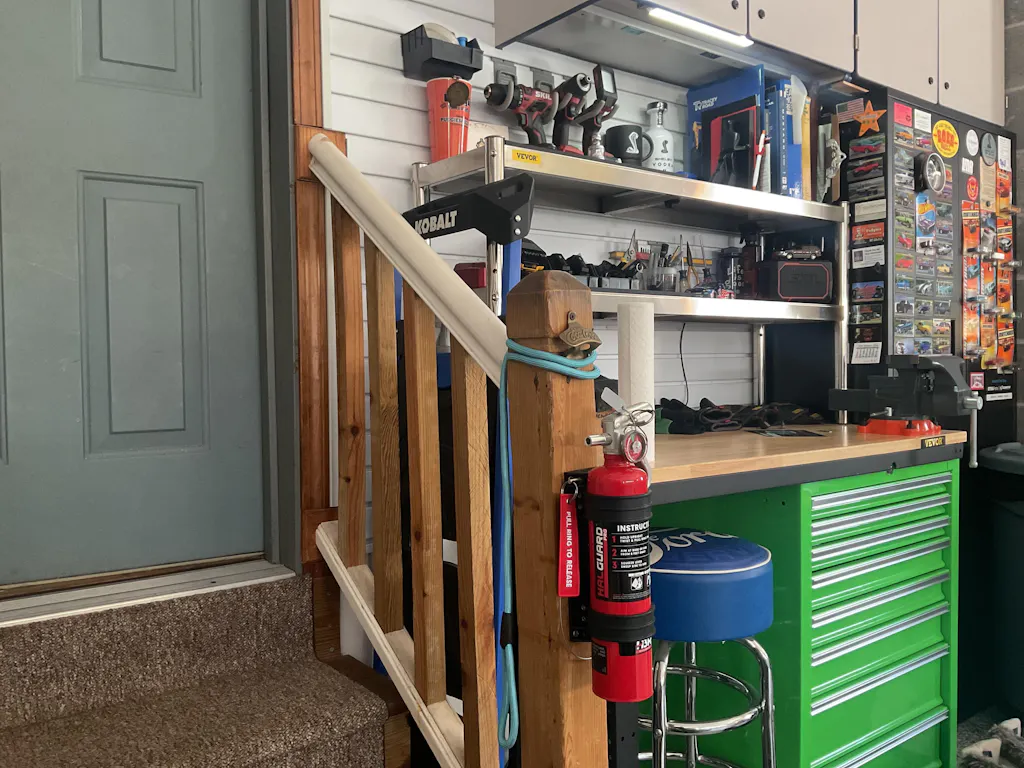 HalGuard PRO Halon Clean Agent Car Fire Extinguisher - 2.5 lb.