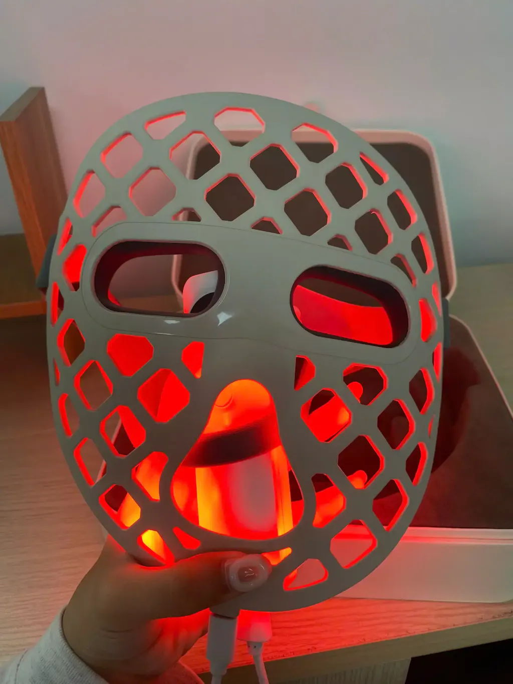 Halio PureGlow Ultralite Silicone LED Face Mask (sku: HL-HRM-DV-WT