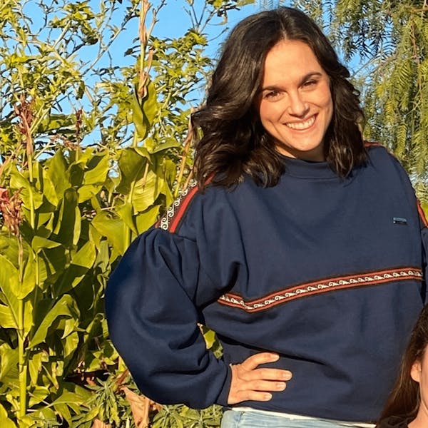 Blue oversized sweatshirt with Peruvian motifs