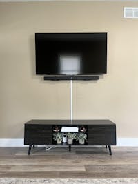 HangSmart NO STUD DIY Soundbar Mount (Black)