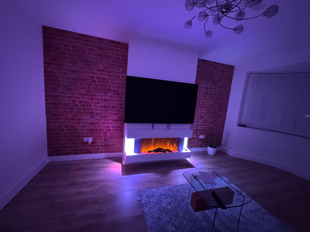 1000W/2000W Wall Mounted/Freestanding Electric Fireplace with Mantel