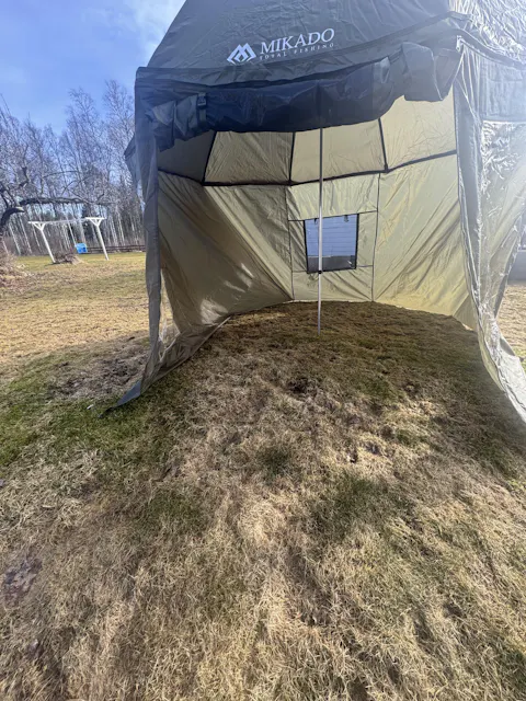 Mikado Fishing Umbrella sivusuojilla ja hyttysverkolla 3 m
