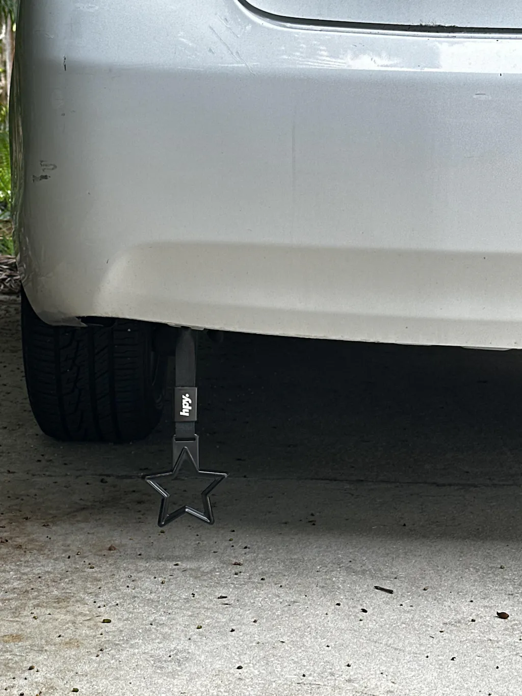 Tsurikawa - White Heart (Pink Glitter Strap) – Happy Endings