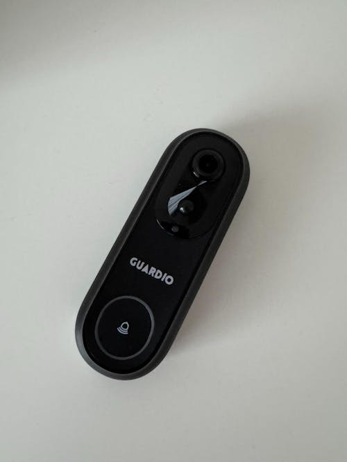 IŠMANUSIS DURŲ SKAMBUTIS GUARDIO