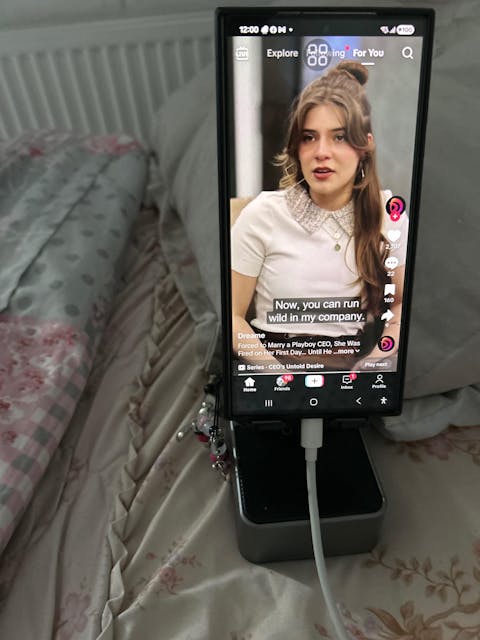 Bluetooth Audio Power Phone Holder