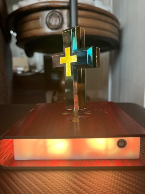 ✝️Levitating Cross Lamp - Magnetic Floating Bible Night Light