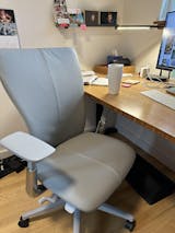 Fully Adjustable Haworth Zody Chair - (4D Arms)