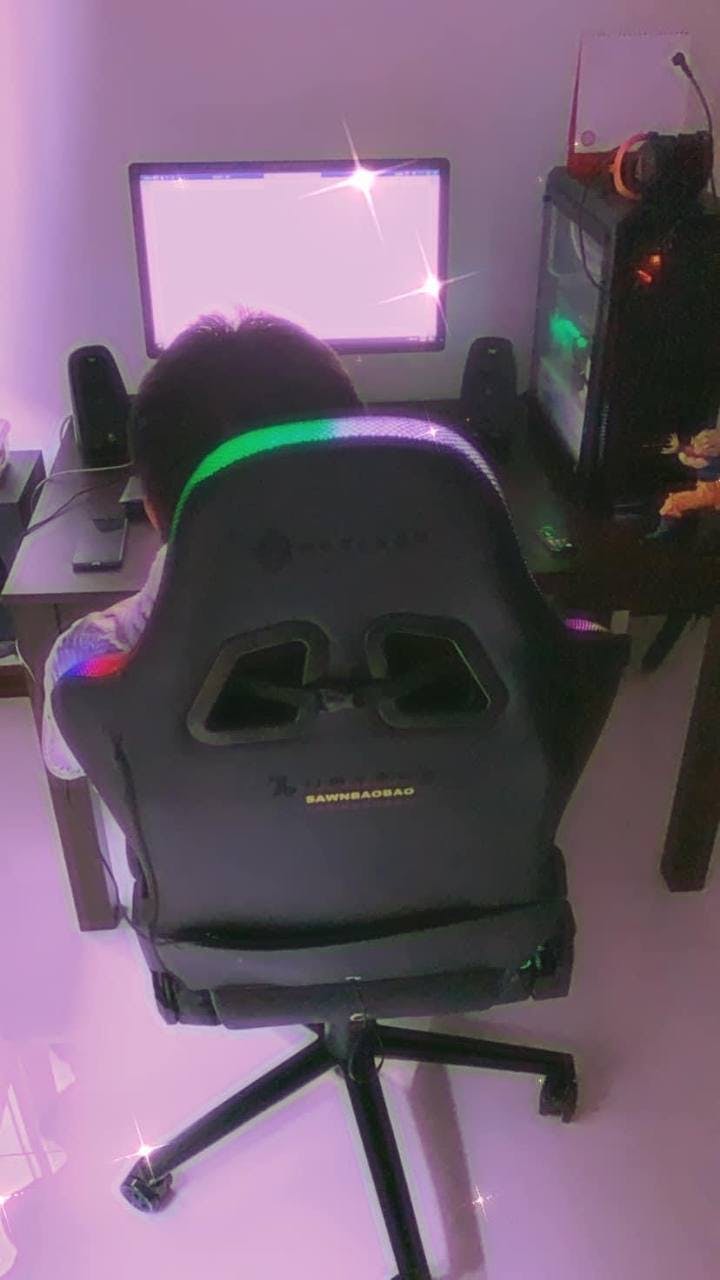 halcyon rgb chair