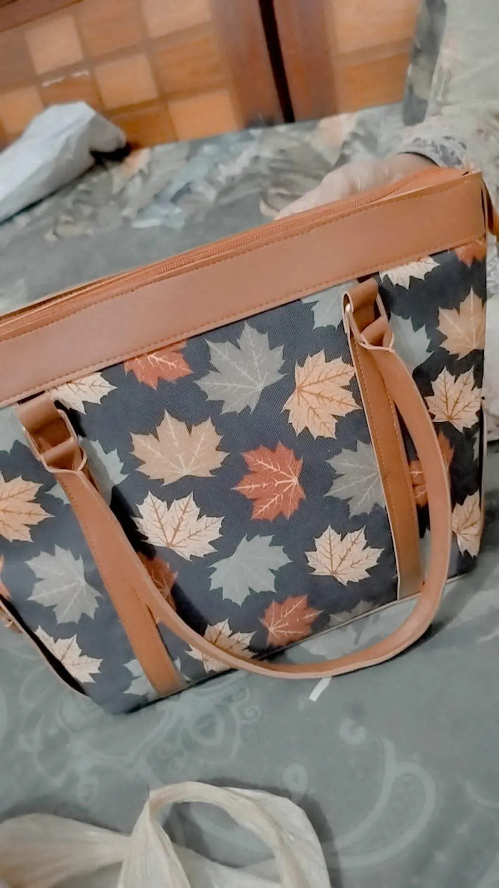 ALLURE - Autumn Leaves