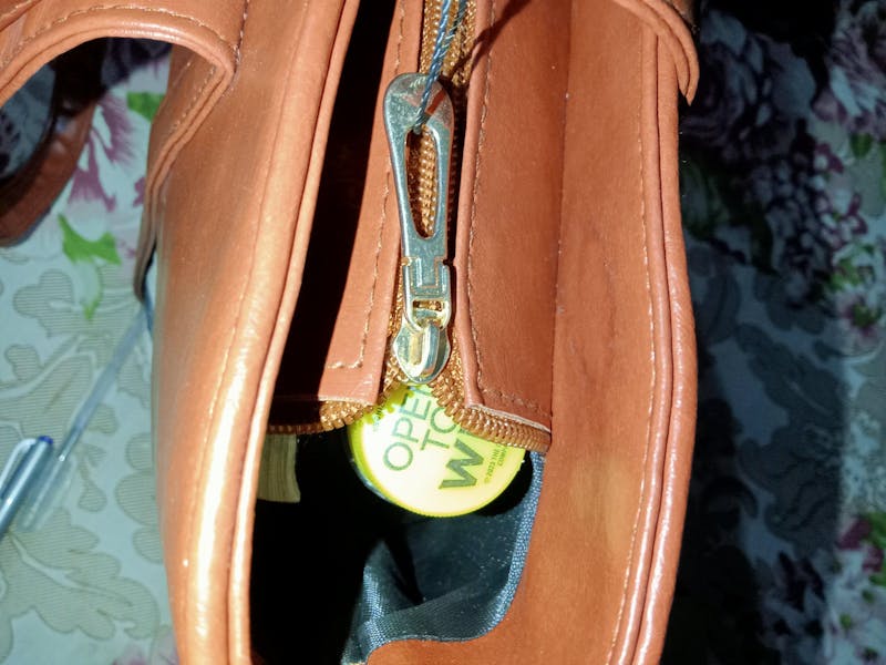 Dazzle Brown Blue Flower