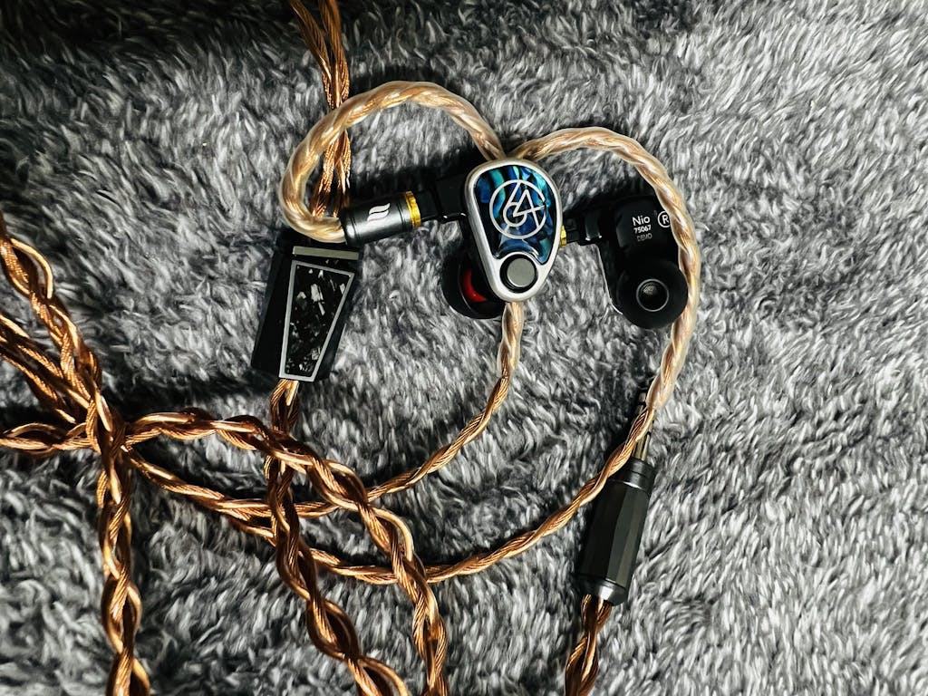 64 Audio Nio Hybrid Universal In-Ear Monitor